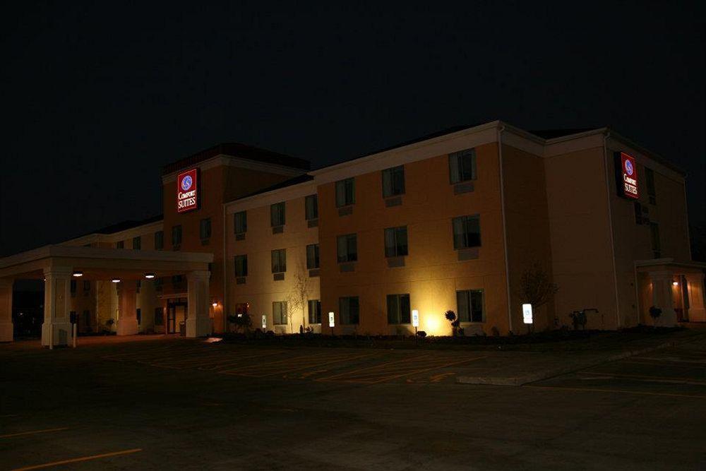 Comfort Suites Bloomington I-55 And I-74 Εξωτερικό φωτογραφία