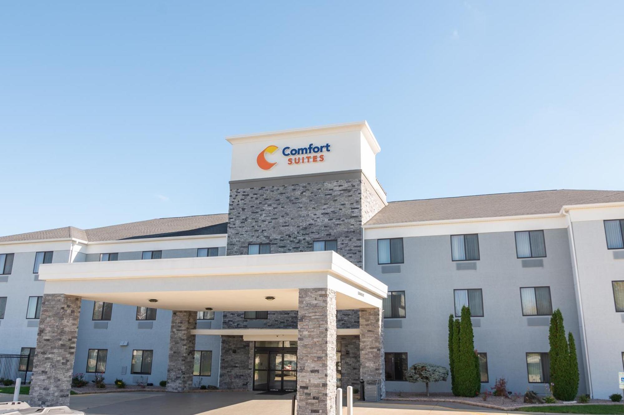 Comfort Suites Bloomington I-55 And I-74 Εξωτερικό φωτογραφία